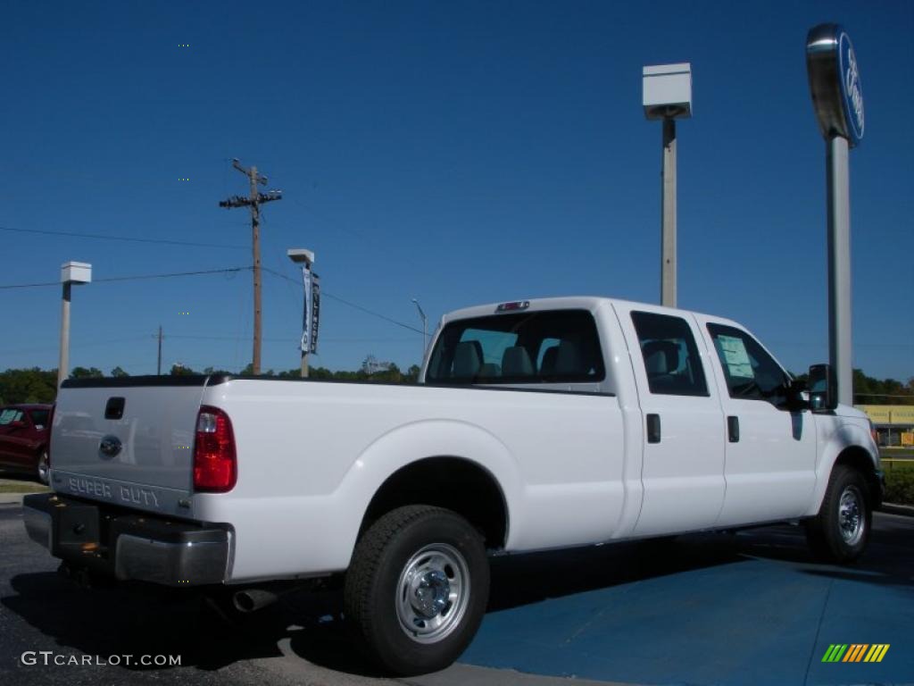 Oxford White 2011 Ford F250 Super Duty XL Crew Cab Exterior Photo #40222790