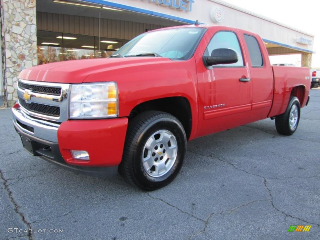 2010 Silverado 1500 LT Extended Cab 4x4 - Victory Red / Ebony photo #3