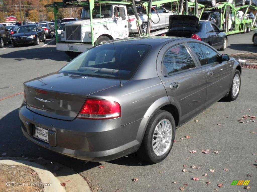 Graphite Metallic 2004 Chrysler Sebring Sedan Exterior Photo #40223882