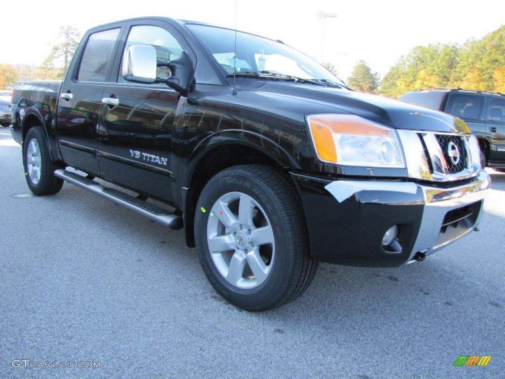 2011 Nissan Titan SL Crew Cab Exterior Photos