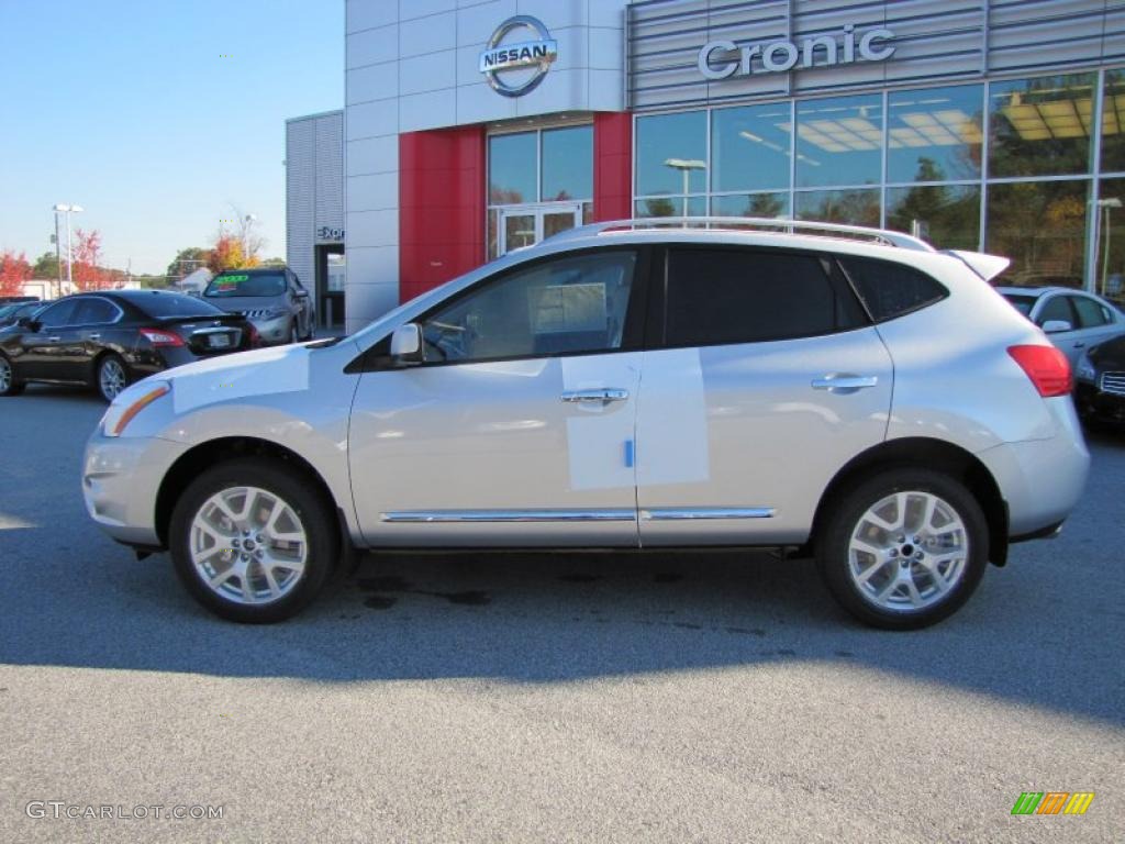 2011 Rogue SL - Silver Ice Metallic / Gray photo #2