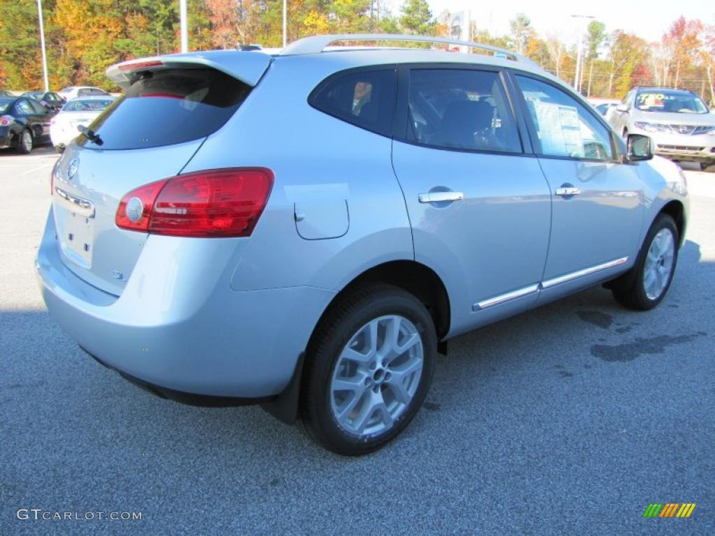 2011 Rogue SL - Silver Ice Metallic / Gray photo #5