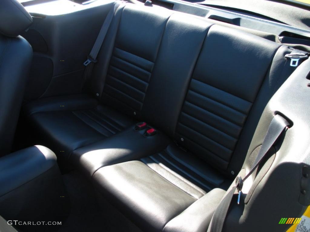 Dark Charcoal Interior 2004 Ford Mustang GT Convertible Photo #40225026