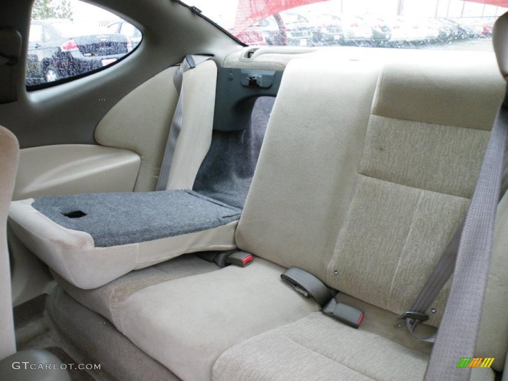 2003 Oldsmobile Alero GL Sedan interior Photo #40226478