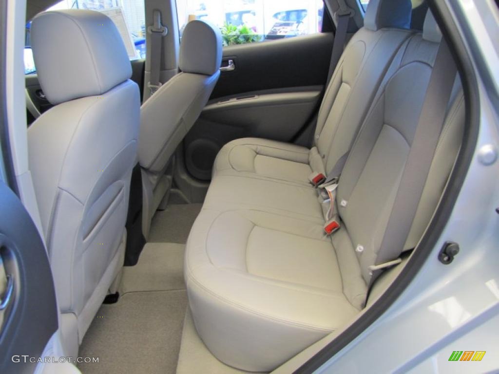 2011 Rogue SL - Silver Ice Metallic / Gray photo #8