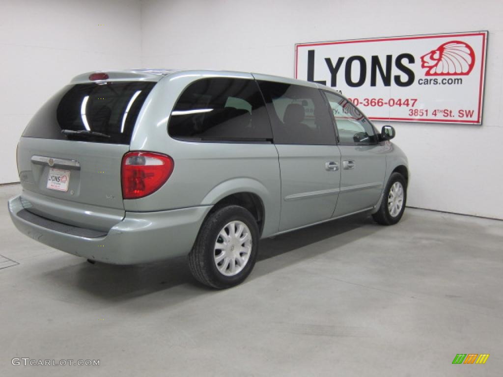 2003 Town & Country LX - Satin Jade Pearl / Taupe photo #25