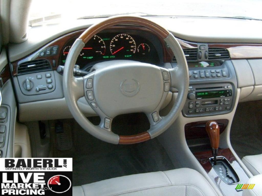 2004 DeVille DTS - White Diamond / Cashmere photo #15