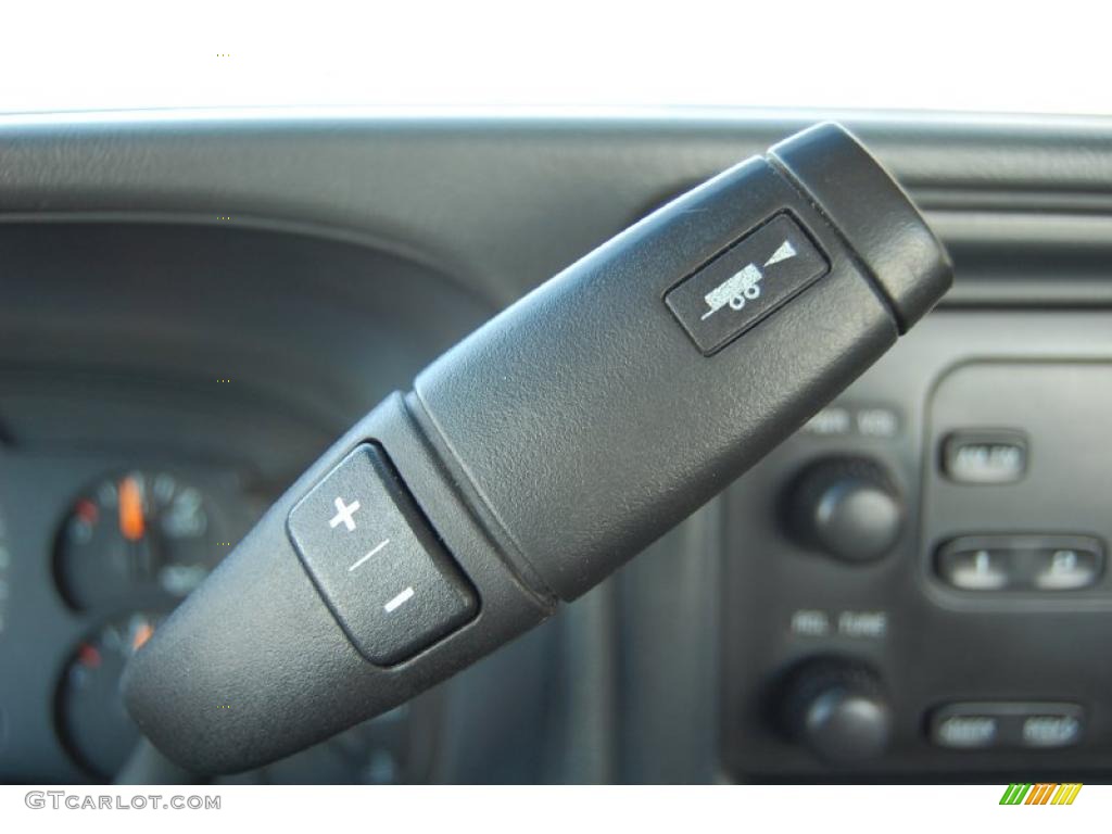 2006 GMC Sierra 3500 Work Truck Regular Cab 4x4 Dually Chassis Controls Photo #40229878
