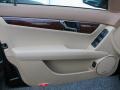 Black - C 300 4Matic Luxury Photo No. 7