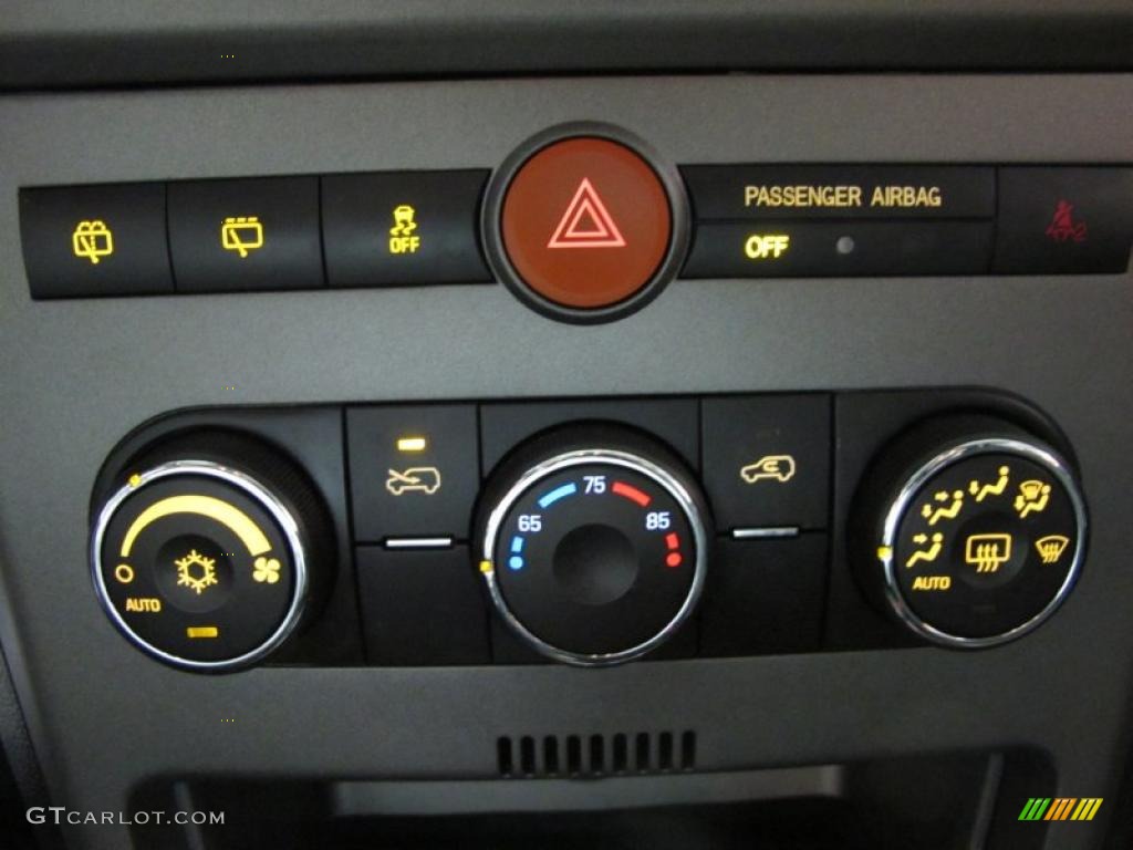 2008 Saturn VUE Red Line Controls Photo #40231386