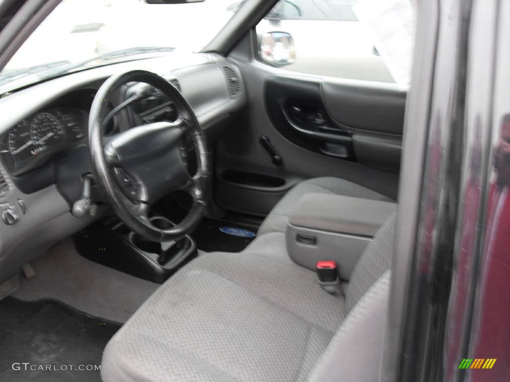1999 Ranger XLT Extended Cab - Black Clearcoat / Medium Graphite photo #6