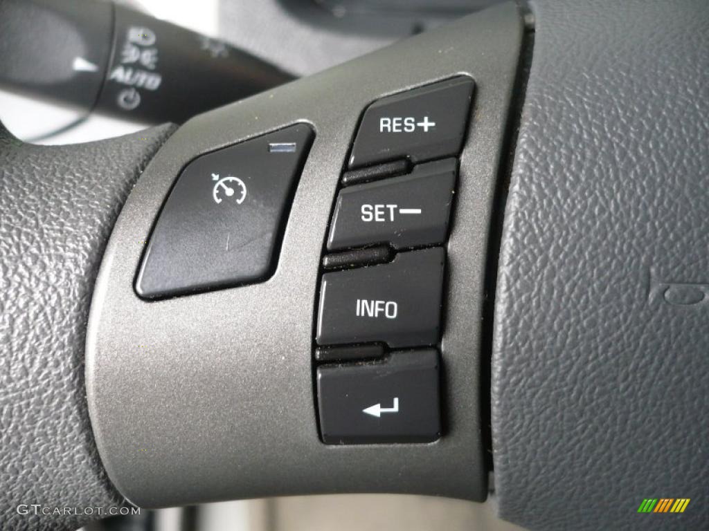 2007 Chevrolet HHR LS Panel Controls Photo #40232782