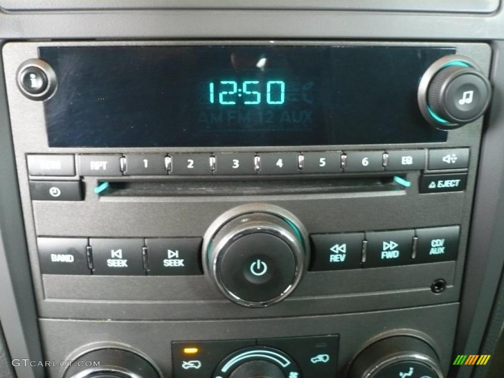 2007 Chevrolet HHR LS Panel Controls Photo #40232798
