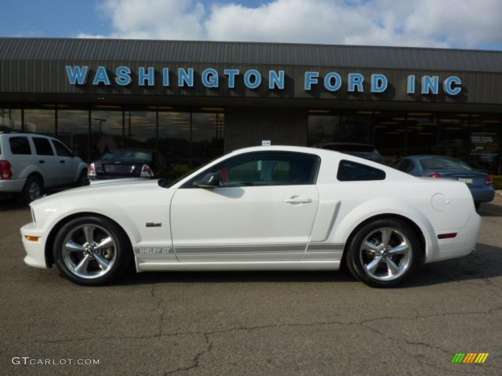 2007 Mustang GT/CS California Special Coupe - Performance White / Dark Charcoal photo #1