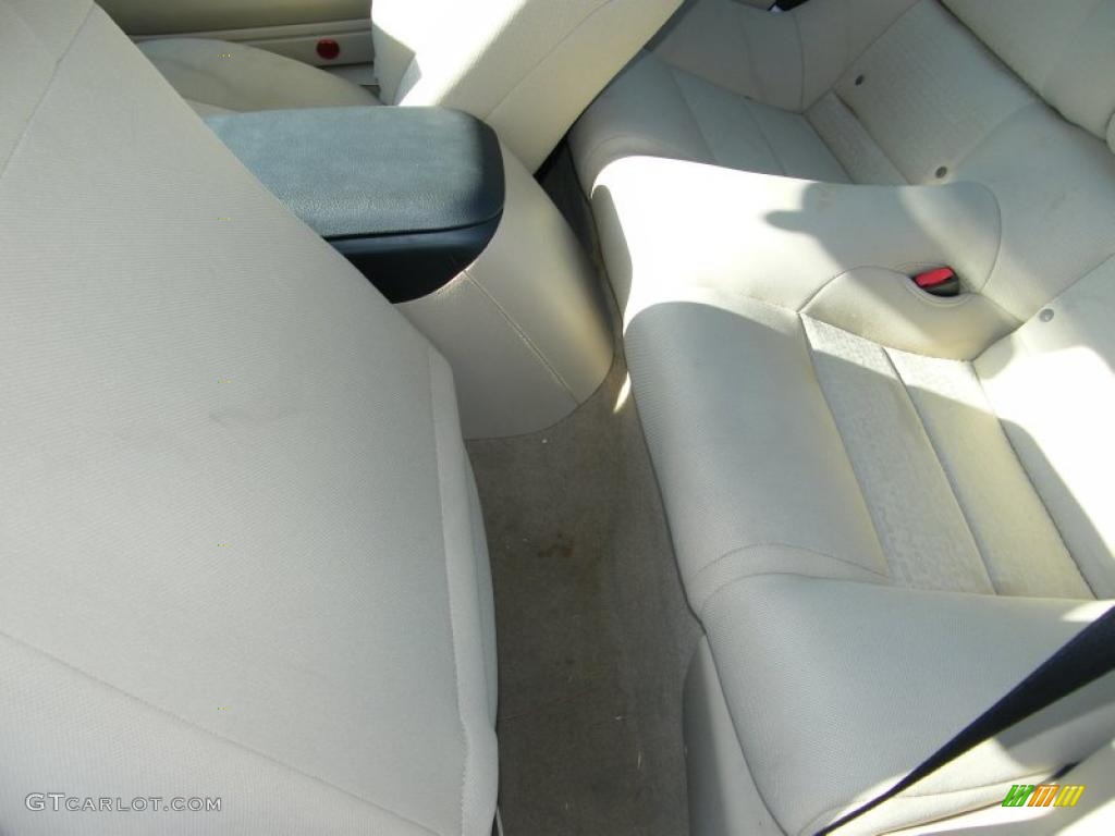 2005 Mustang V6 Premium Coupe - Redfire Metallic / Medium Parchment photo #17