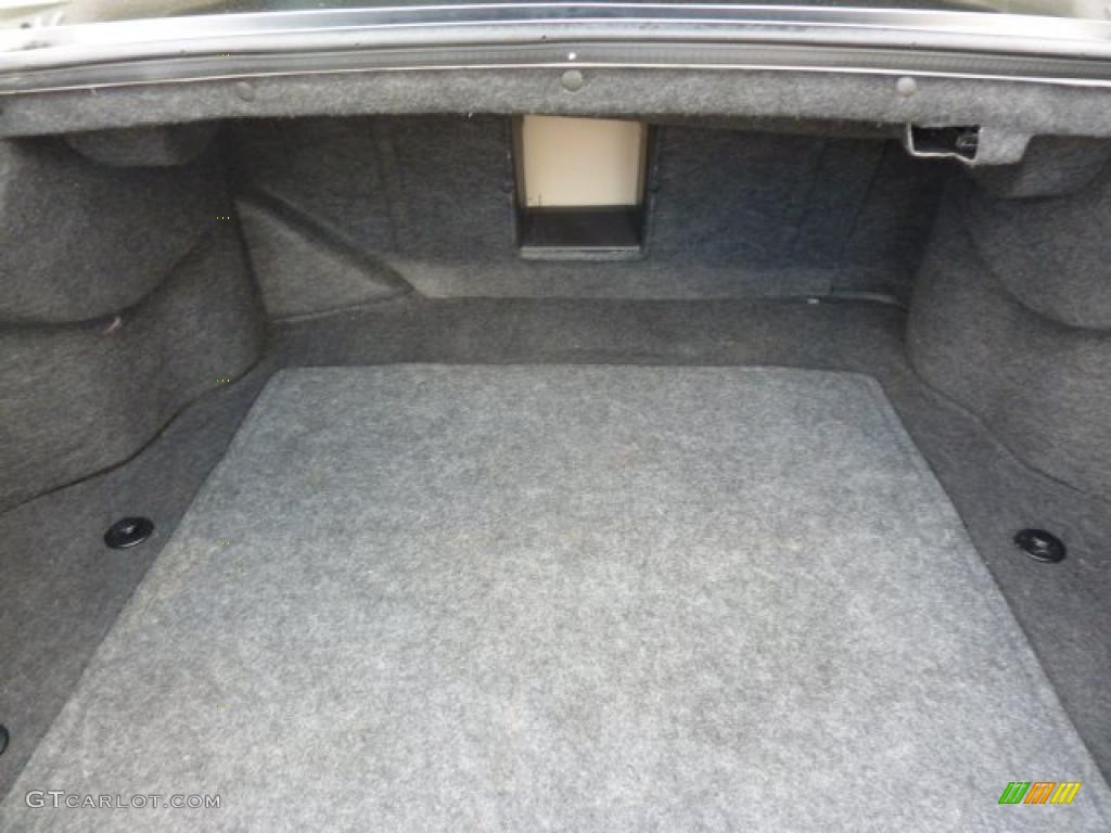 2002 Cadillac DeVille DHS Trunk Photo #40243472