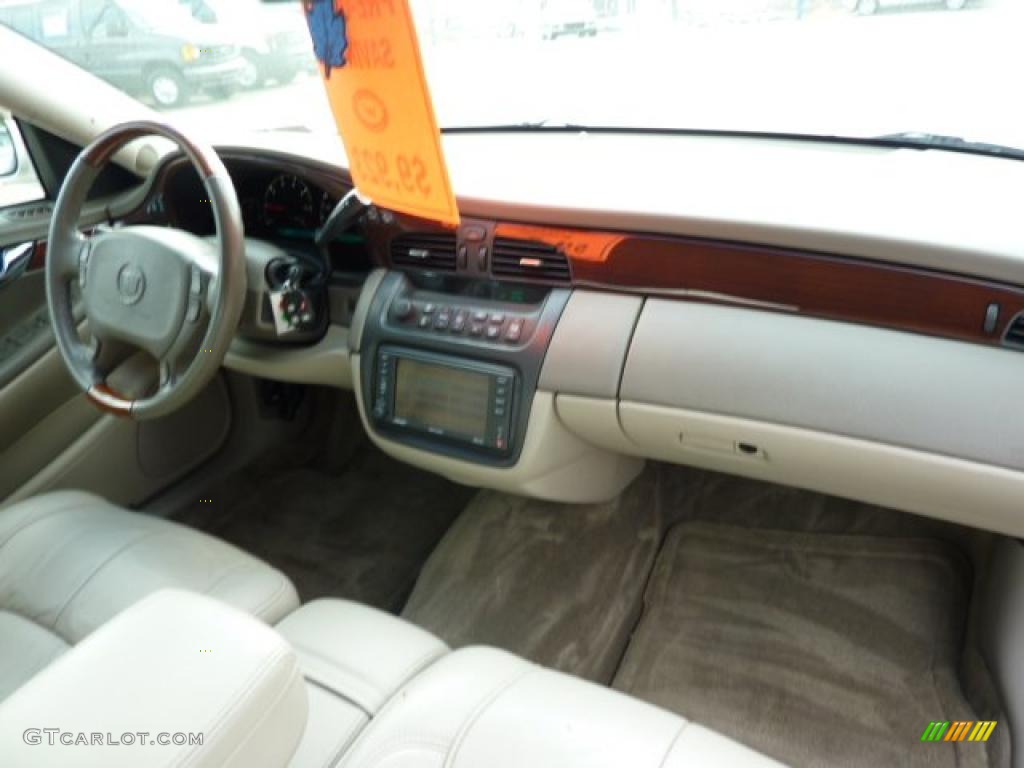 2002 Cadillac DeVille DHS Neutral Shale Dashboard Photo #40243494