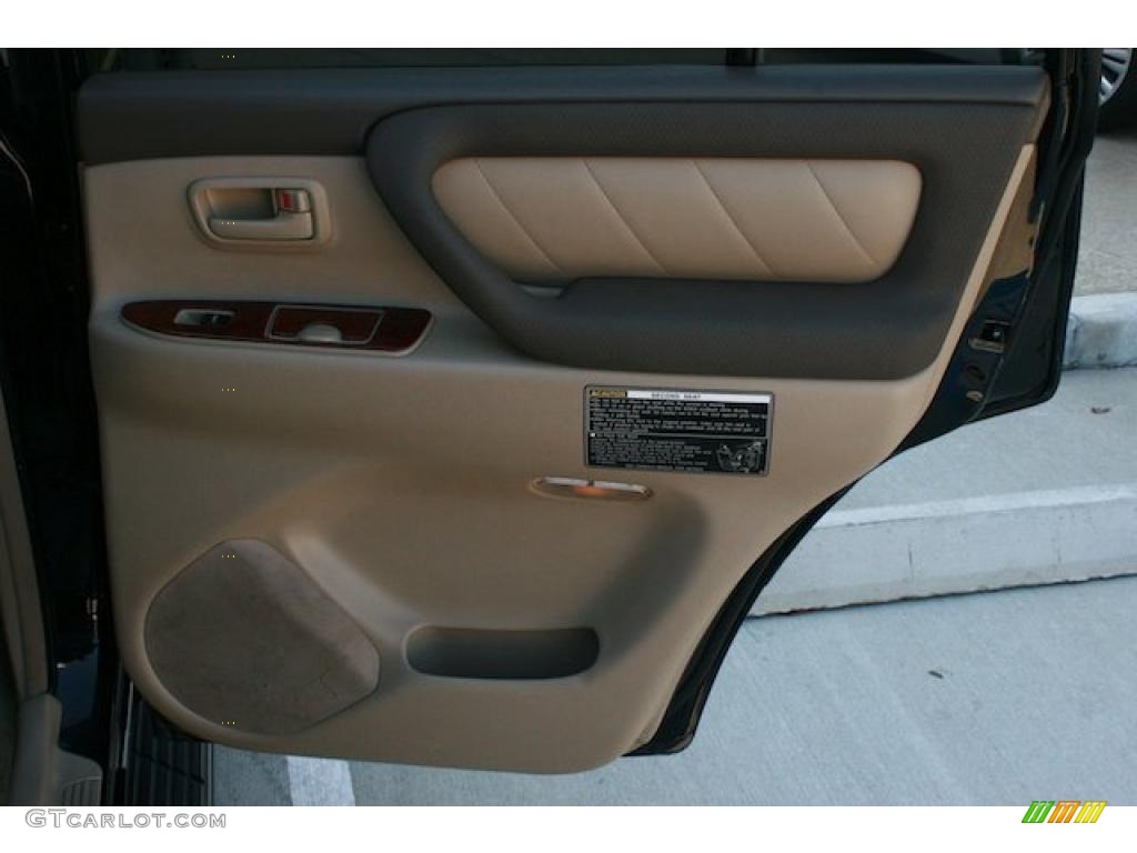 2005 Toyota Land Cruiser Standard Land Cruiser Model Ivory Door Panel Photo #40246290