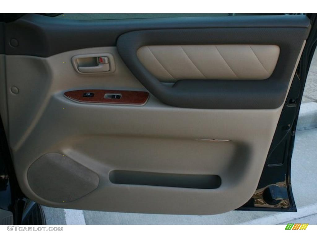2005 Toyota Land Cruiser Standard Land Cruiser Model Ivory Door Panel Photo #40246298