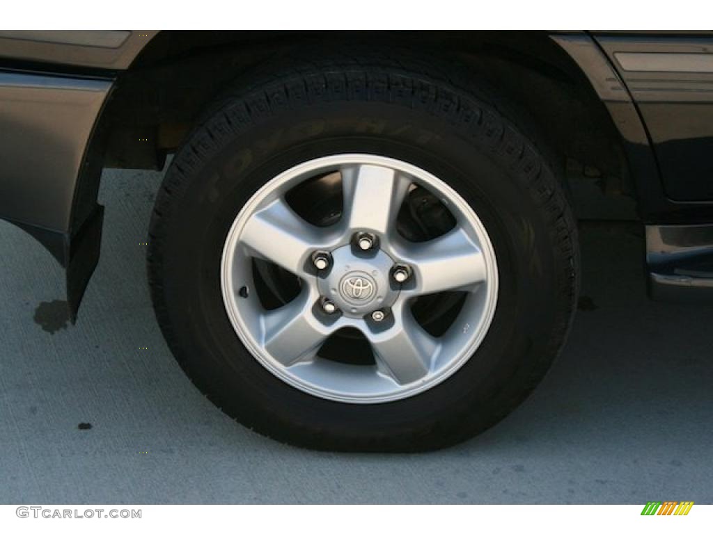 2005 Toyota Land Cruiser Standard Land Cruiser Model Wheel Photo #40246458