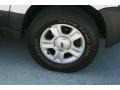 2003 Ford Escape XLT V6 Wheel and Tire Photo