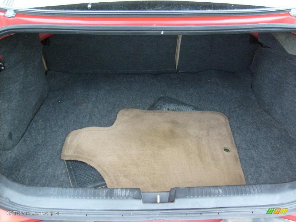 2003 Ford Escort ZX2 Coupe Trunk Photo #40249674