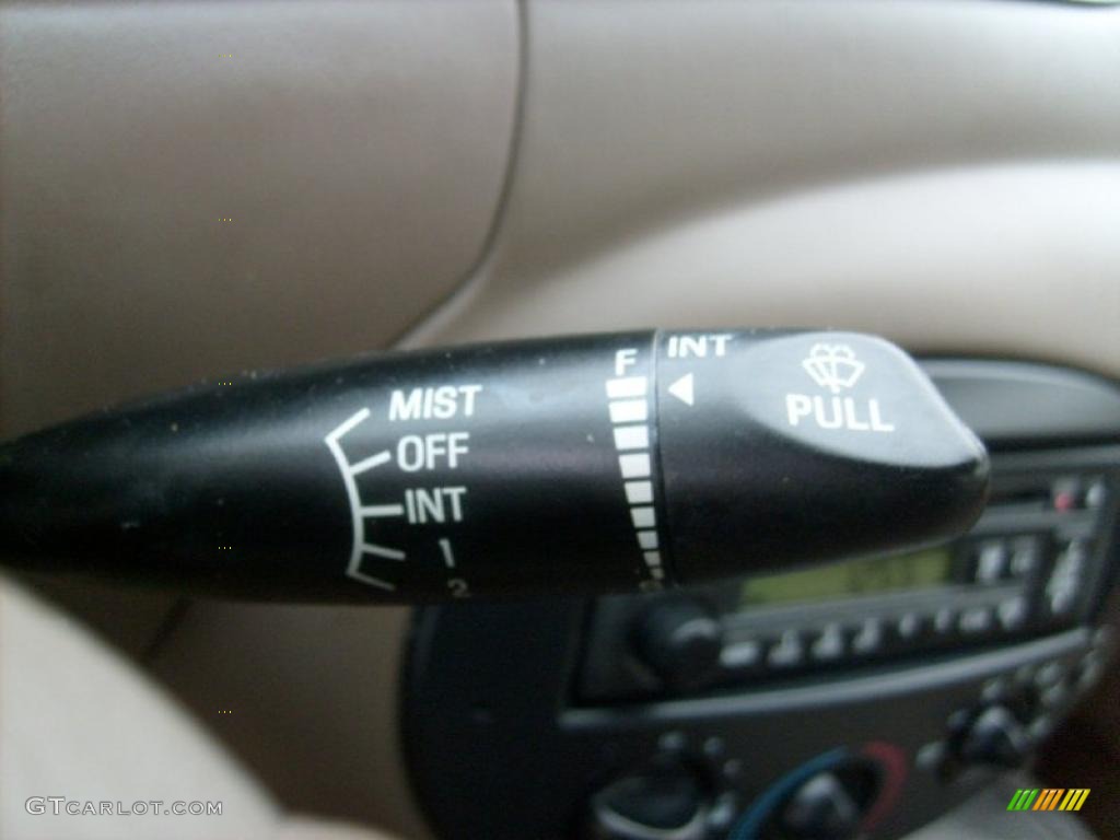 2003 Ford Escort ZX2 Coupe Controls Photo #40249846