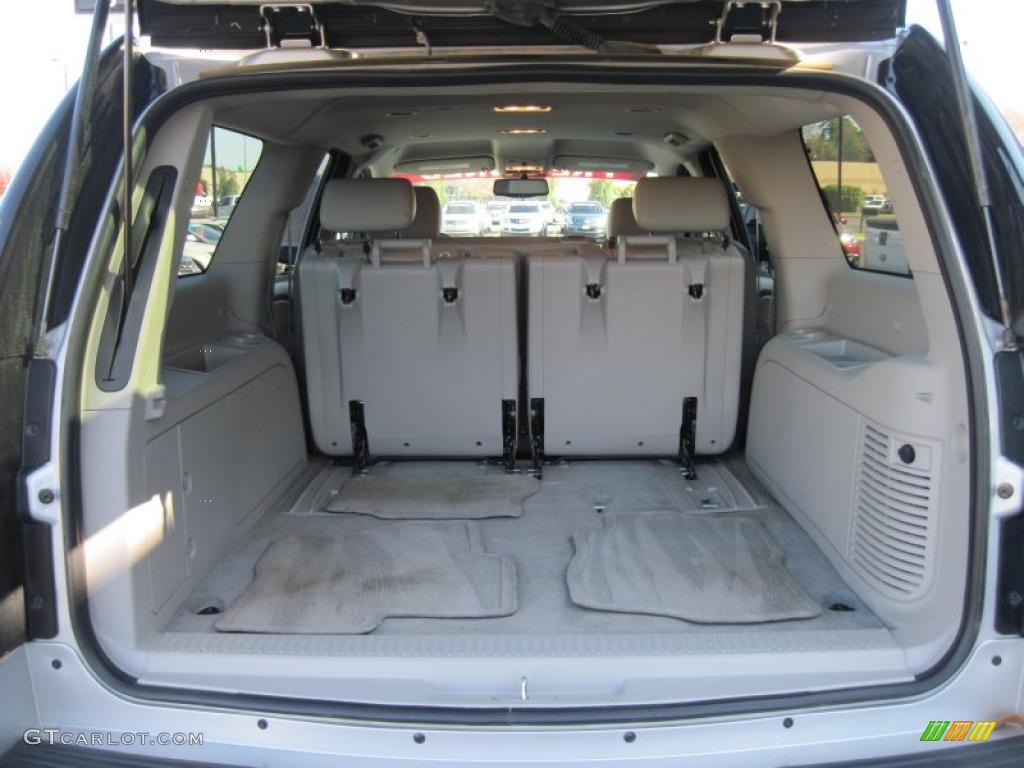 2010 GMC Yukon XL SLT Trunk Photo #40252074