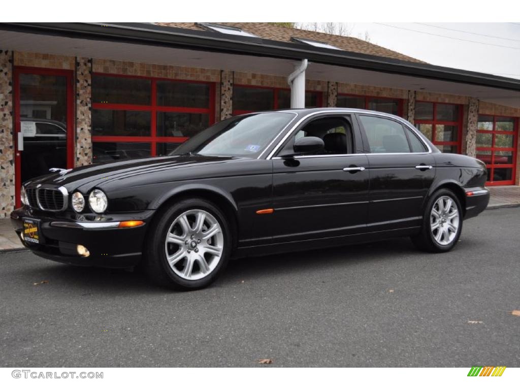 2004 XJ XJ8 - Ebony Black / Charcoal photo #1