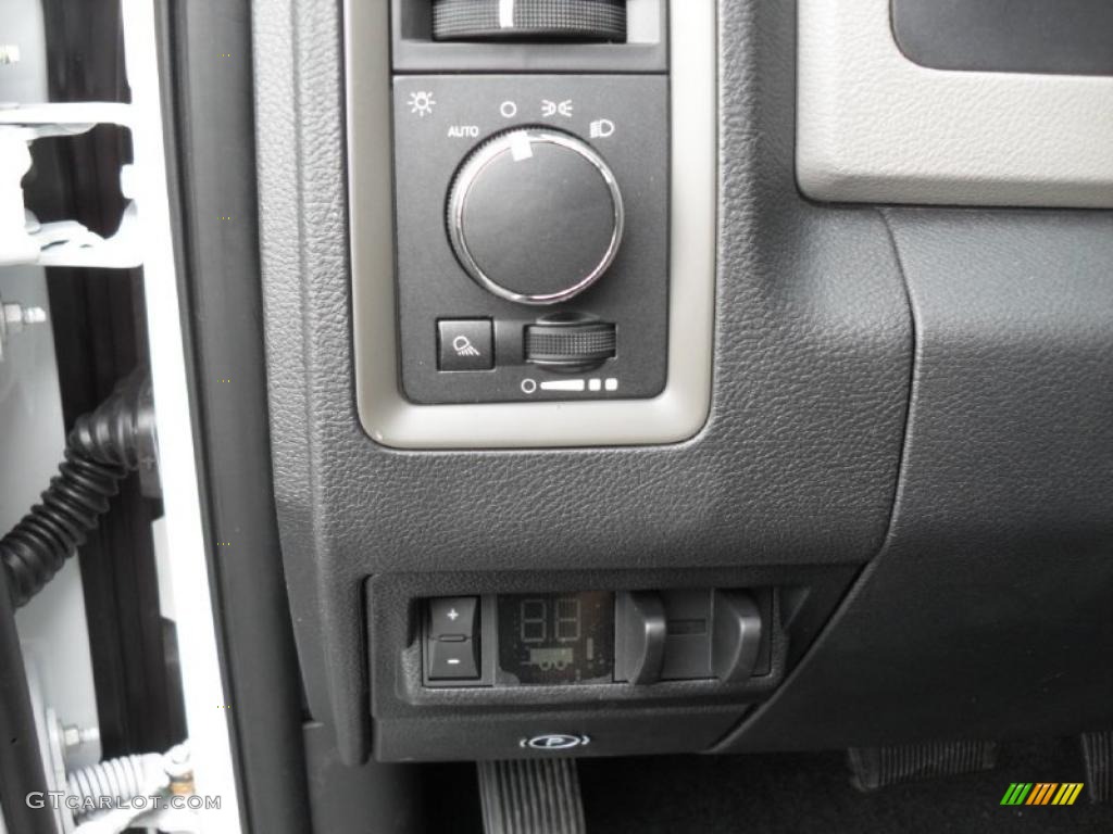 2011 Dodge Ram 3500 HD ST Crew Cab 4x4 Dually Controls Photo #40257290
