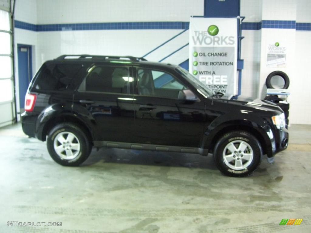 2010 Escape XLT 4WD - Black / Charcoal Black photo #7
