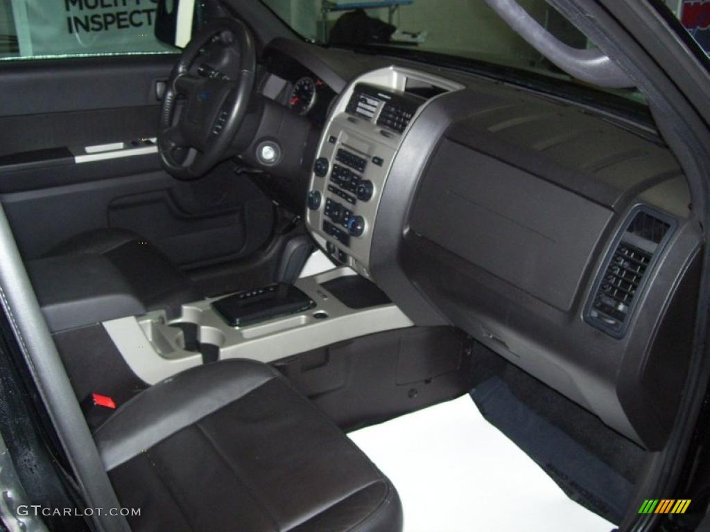 2010 Escape XLT 4WD - Black / Charcoal Black photo #21
