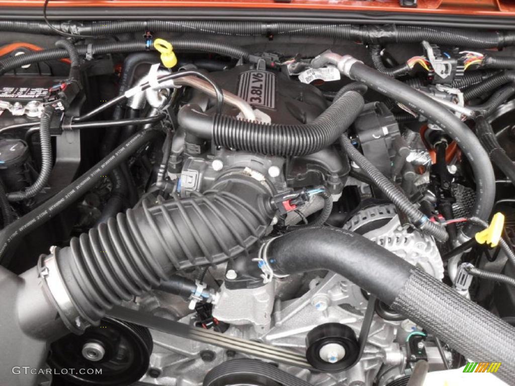2011 Jeep Wrangler Unlimited Rubicon 4x4 3.8 Liter OHV 12-Valve V6 Engine Photo #40257958