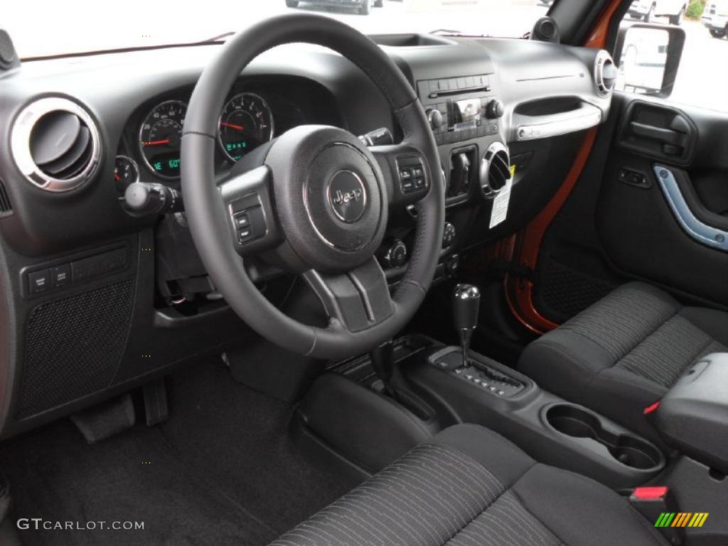 Black Interior 2011 Jeep Wrangler Unlimited Rubicon 4x4 Photo #40257974