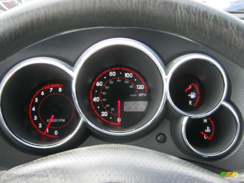 2006 Toyota Matrix AWD Gauges Photo #40258650