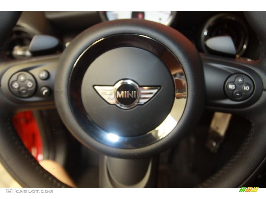 2011 Cooper S Hardtop - Chili Red / Carbon Black photo #22