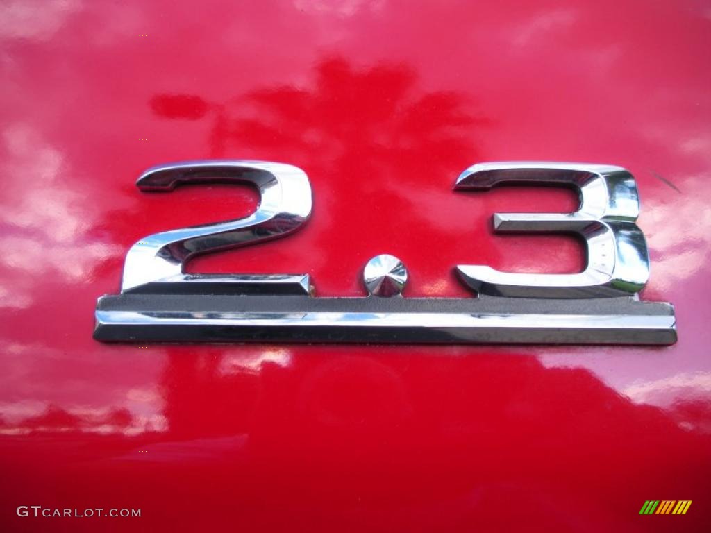1992 Mercedes-Benz 190 Class 190E 2.3 Marks and Logos Photos