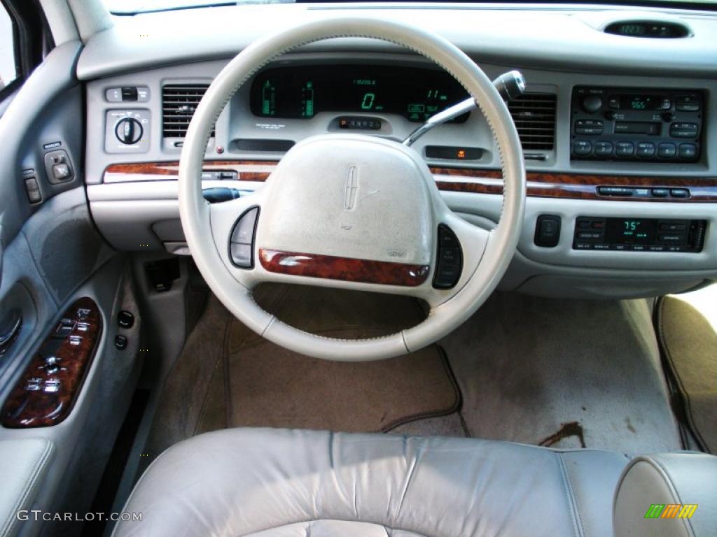 1995 Lincoln Town Car Executive Grey Steering Wheel Photo #40267954