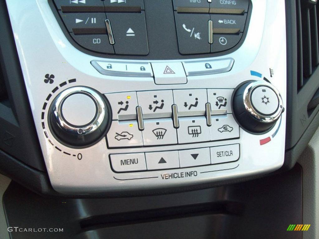 2011 Chevrolet Equinox LS Controls Photo #40272070