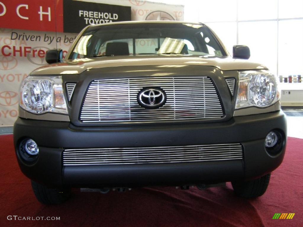 2007 Tacoma Regular Cab - Desert Sand Mica / Graphite Gray photo #2