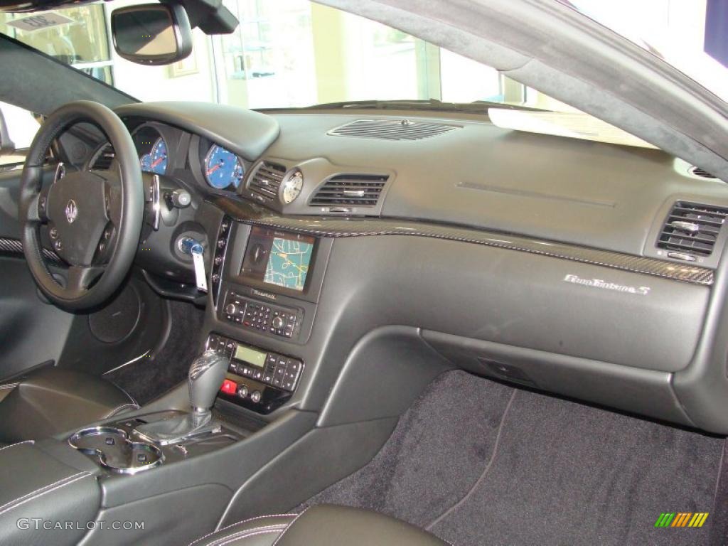 2011 Maserati GranTurismo S Automatic Nero Dashboard Photo #40272246