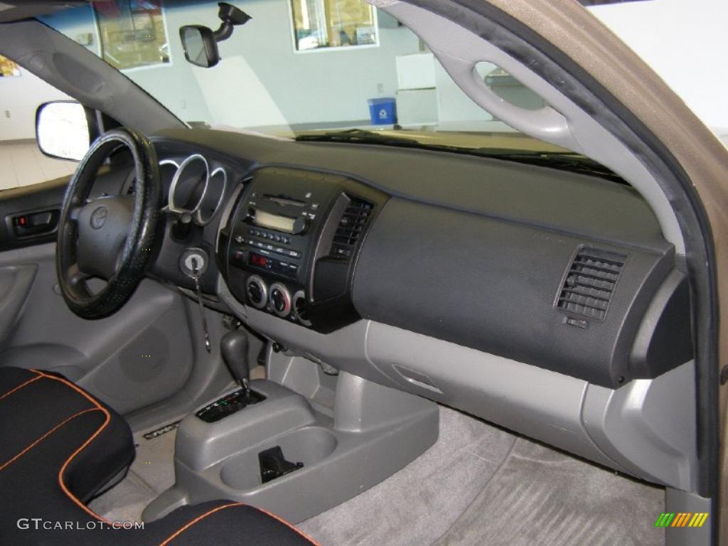 2007 Tacoma Regular Cab - Desert Sand Mica / Graphite Gray photo #12