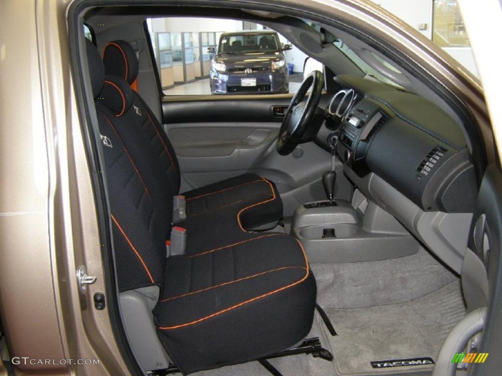 2007 Tacoma Regular Cab - Desert Sand Mica / Graphite Gray photo #13