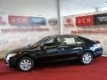 Black - Camry LE Photo No. 4