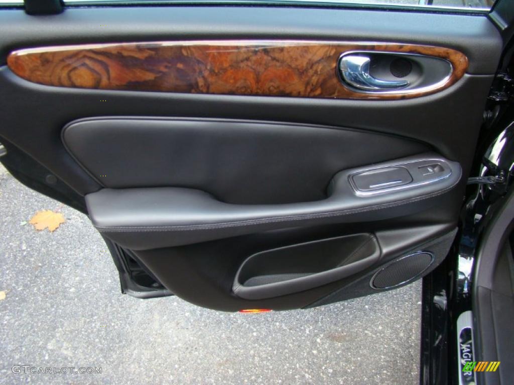 2009 Jaguar XJ XJ8 Charcoal/Charcoal Door Panel Photo #40273322