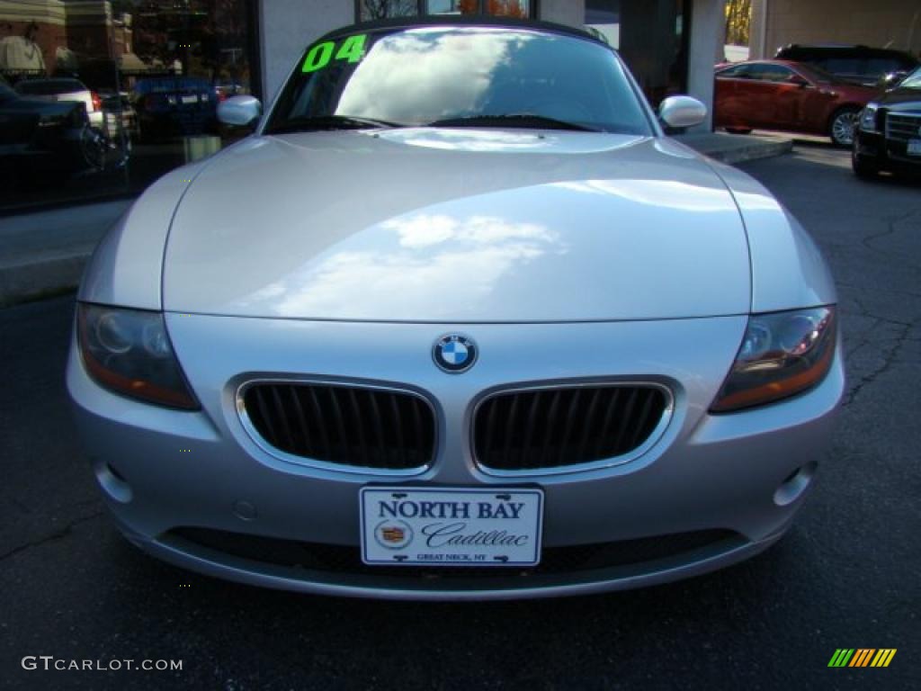 2003 Z4 2.5i Roadster - Titanium Silver Metallic / Black photo #2