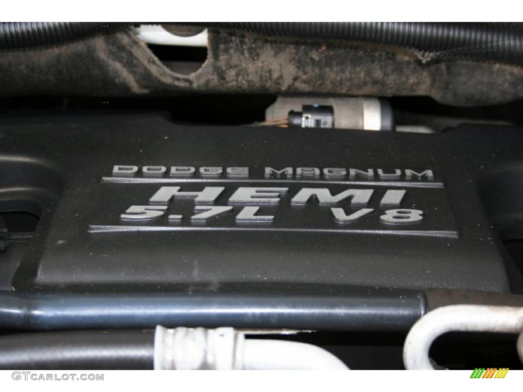 2004 Dodge Ram 1500 ST Quad Cab 4x4 Marks and Logos Photos