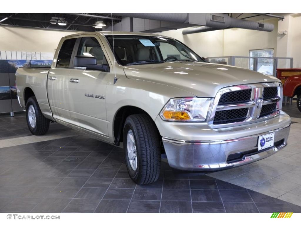 2011 Ram 1500 SLT Quad Cab - White Gold / Dark Slate Gray/Medium Graystone photo #4