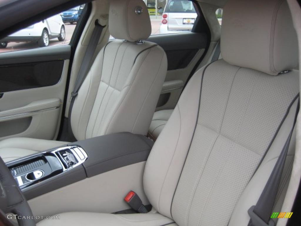 Ivory/Oyster Interior 2011 Jaguar XJ XJ Supercharged Photo #40280286