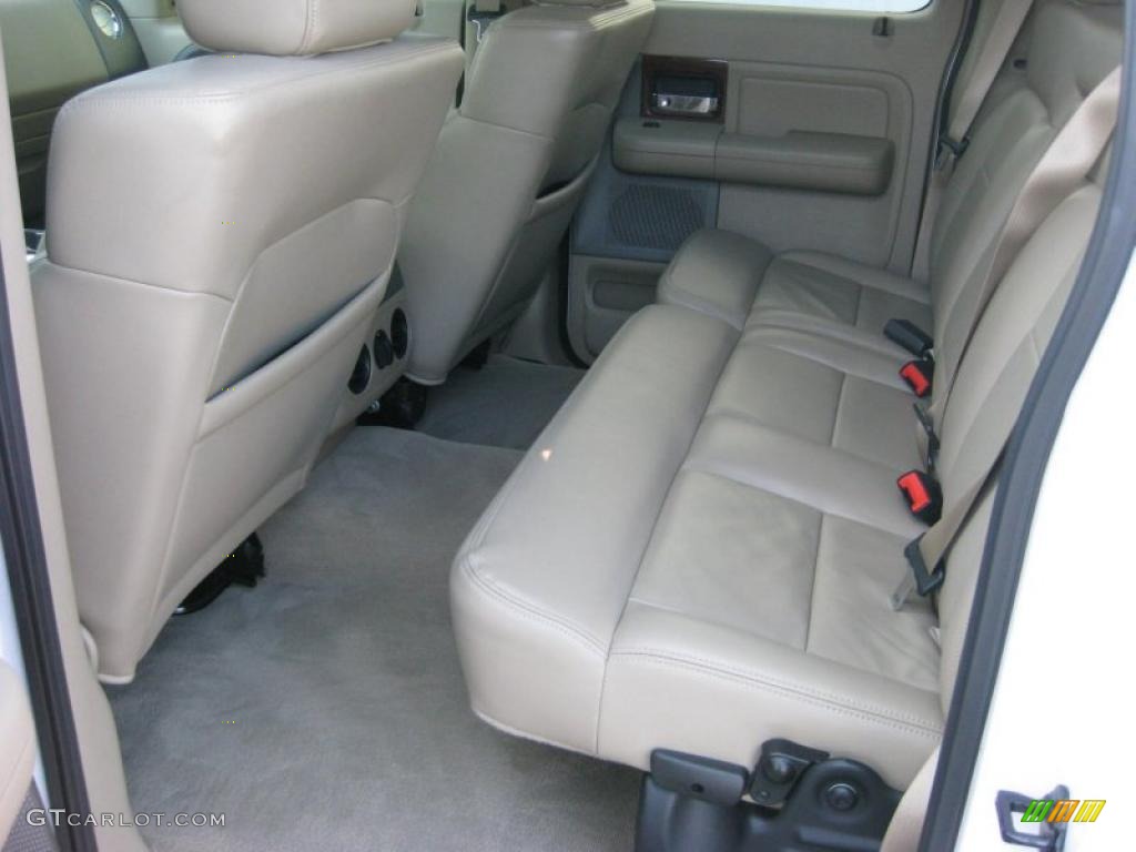 2006 F150 Lariat SuperCrew 4x4 - Oxford White / Tan photo #14